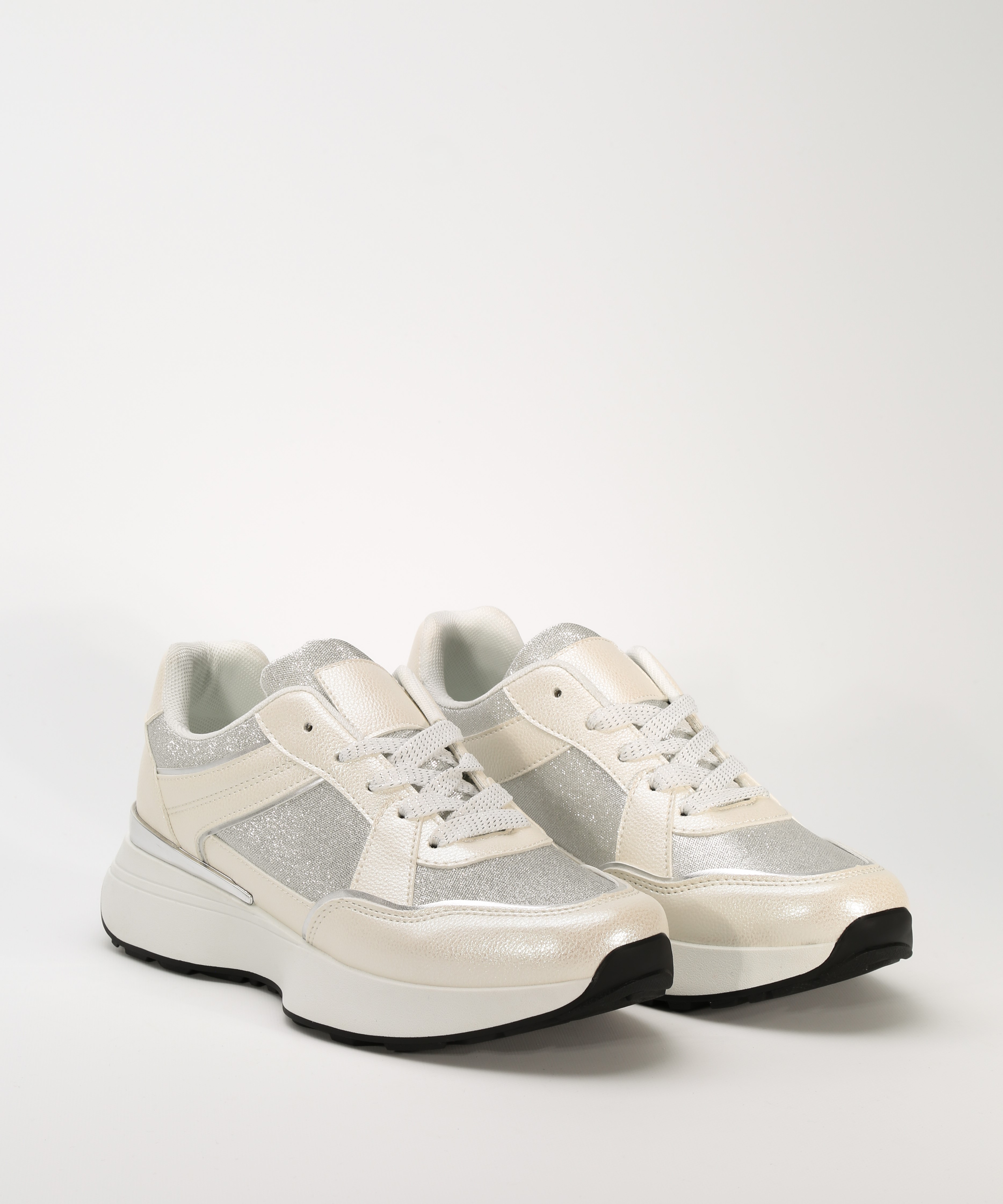 Zapatillas deportivas image number null